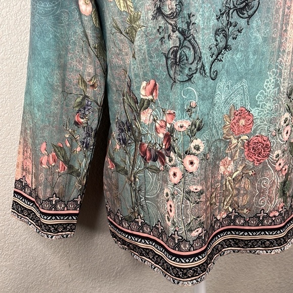 Floral Boho V-Neck Long Sleeve Top Size Small - Picture 3 of 6